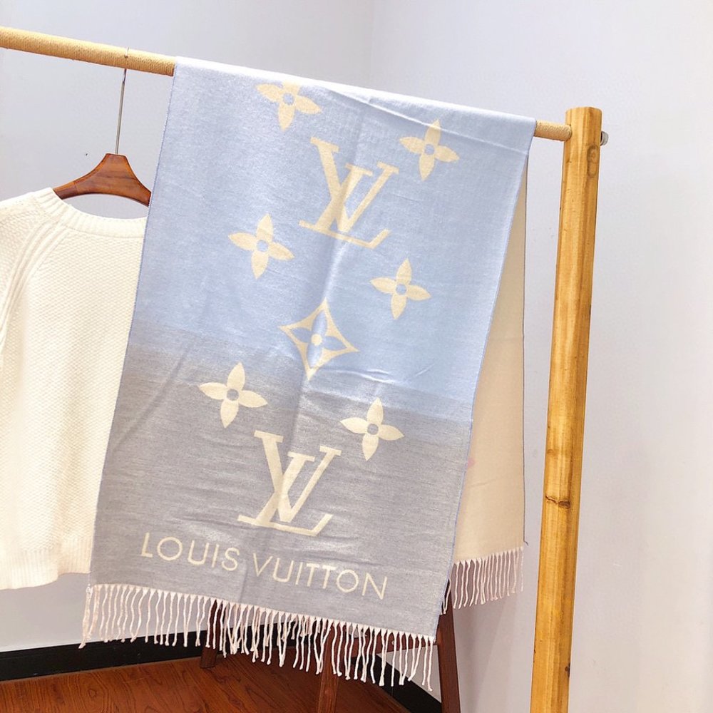💎✨AUTHENTIC✨💎Louis Vuitton scarf - Picture 6 of 6